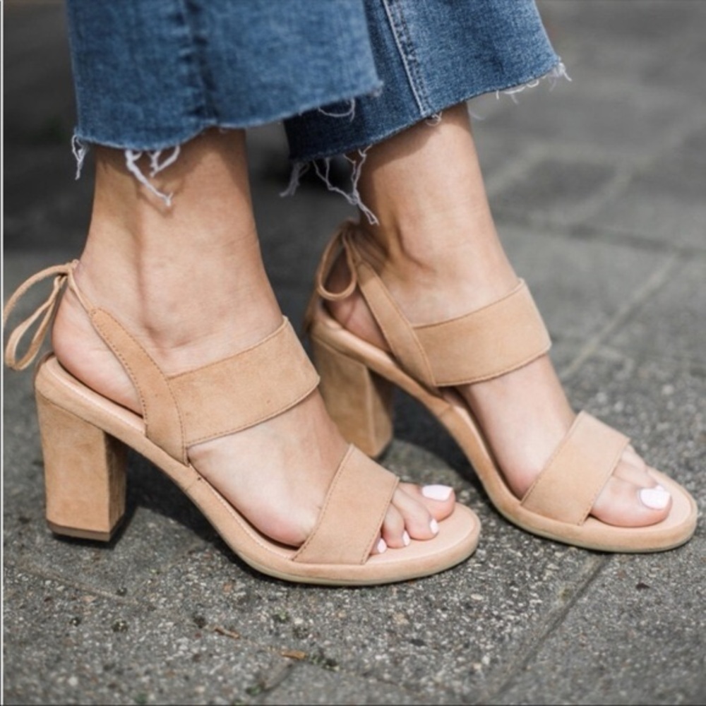 Ono Ebba Tan Block Heel Suede Sandal